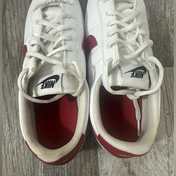 Nike Cortez big kids size 6.5 - Picture 6 of 7